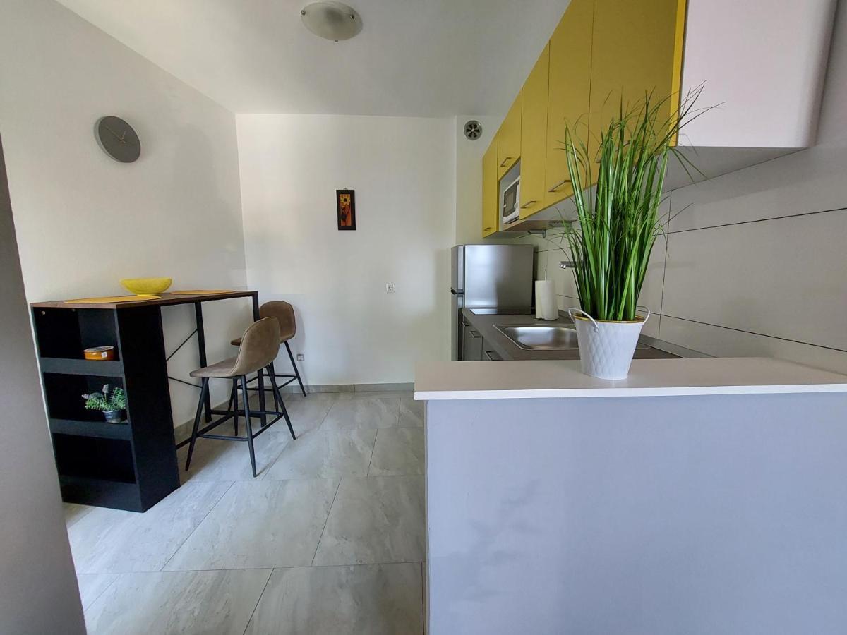 מאלינסקה Apartment Vesel מראה חיצוני תמונה